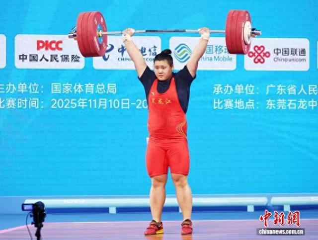 李闫在比赛中。黑龙江省体育局 供图