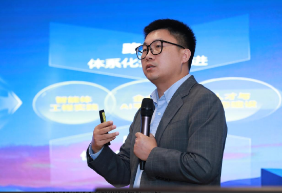 华为技术有限公司数字金融军团解决方案总监侯伟