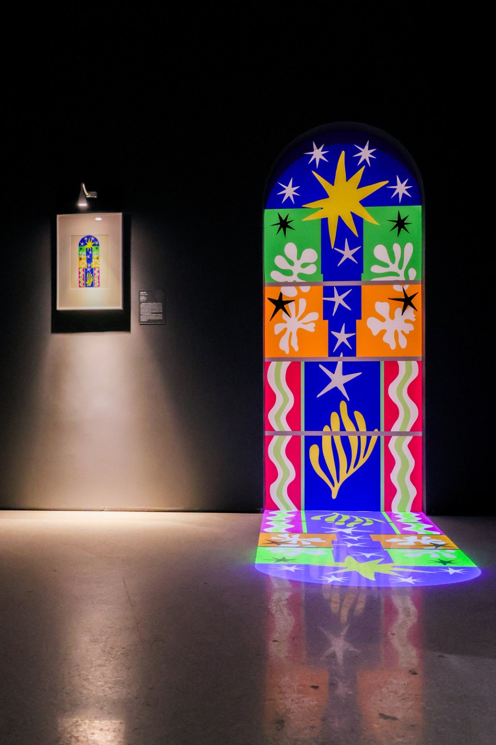 《圣诞之夜》版画作品与现场装置