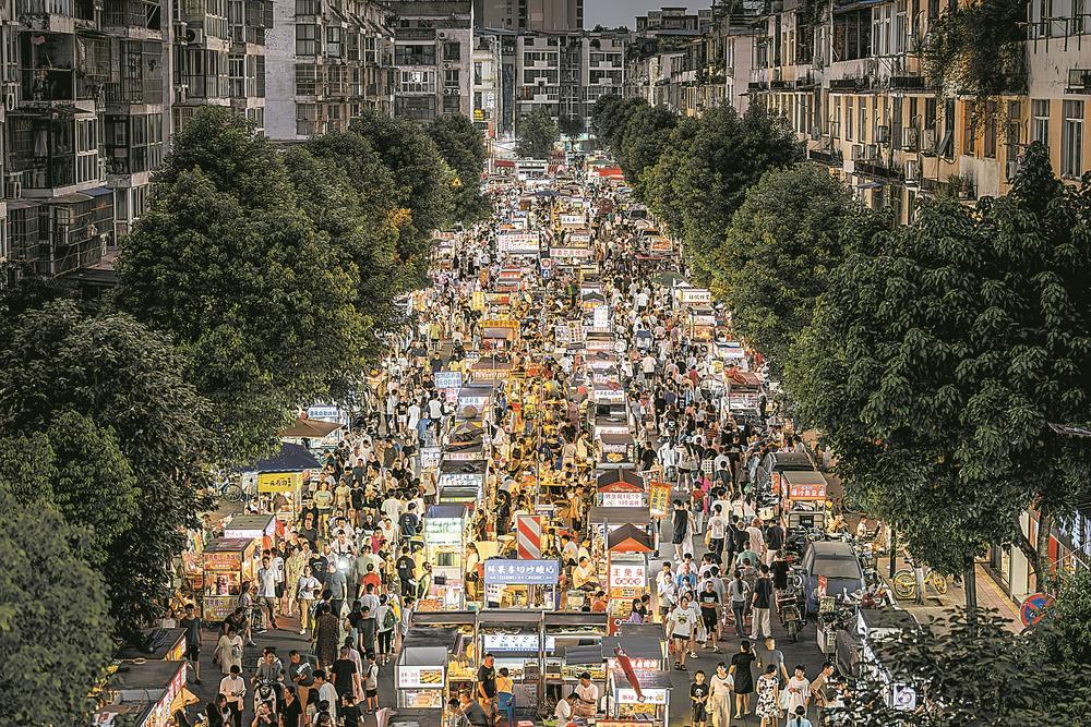 烟火成都。 张翔升 摄