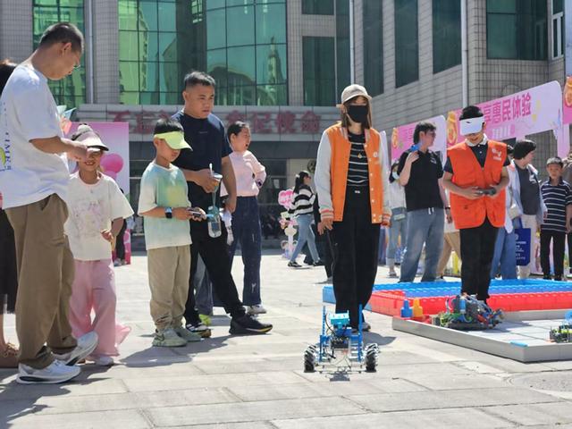 怀柔泉河街道邻里节现场。怀柔区泉河街道供图