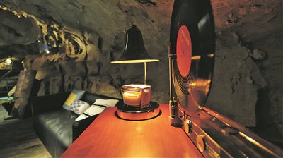 “山由XIU”咖啡馆一角。 贵阳日报融媒体记者 覃伟 摄