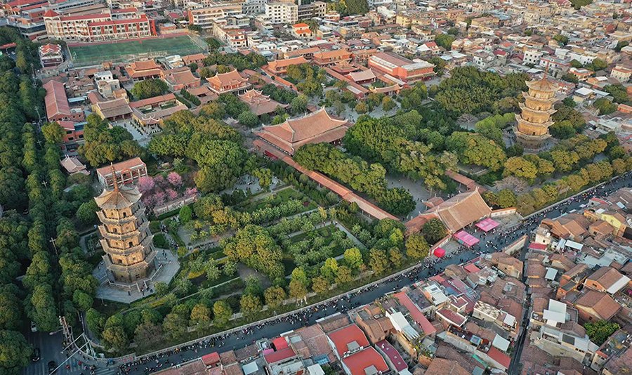   泉州开元寺俯瞰图。（无人机拍摄）新华网发（林楷煜 摄）