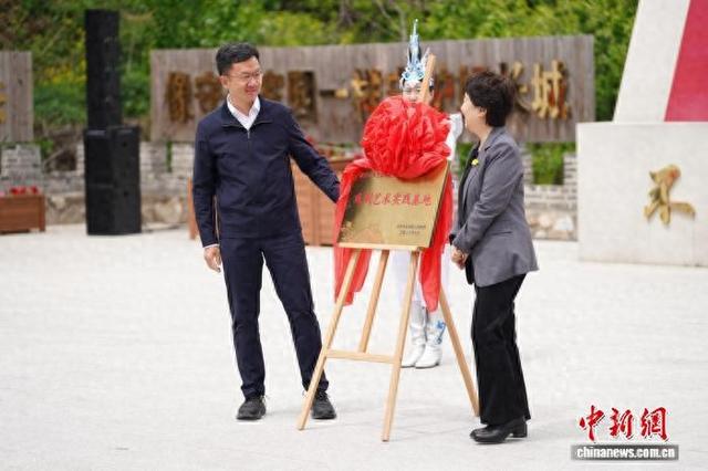 图为北京人艺与北京市延庆区携手启动戏剧共创计划。北京市延庆区供图