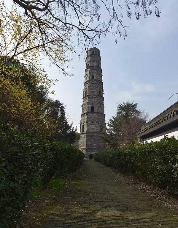 青龙塔