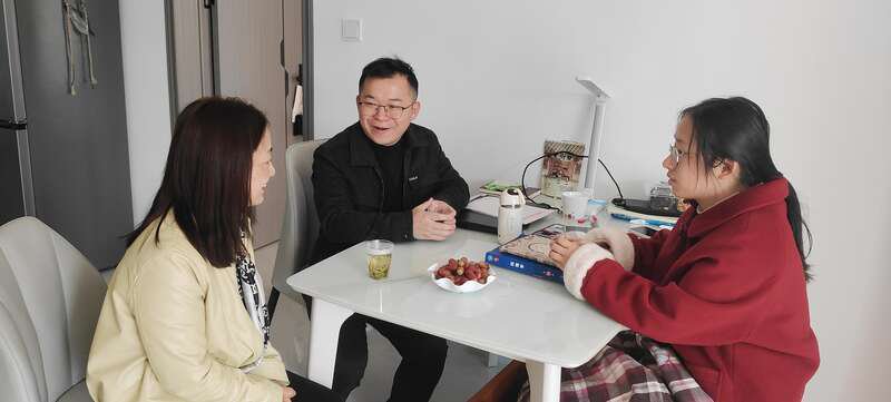 辅导员工作室内场景。安徽医科大学供图