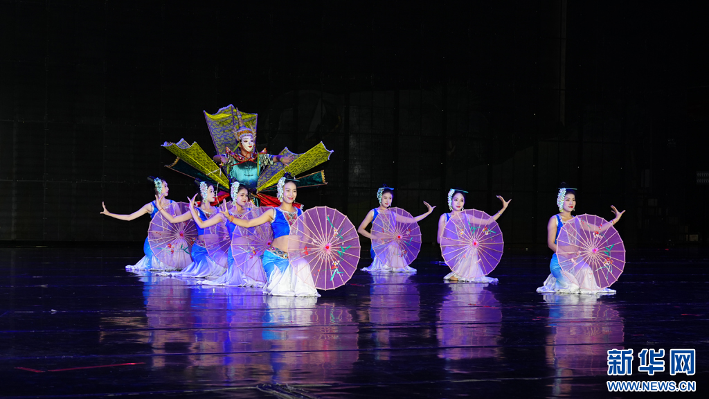 情景剧《心安即是家》表演现场（11月7日摄）。新华网发（鲁鹏 摄）