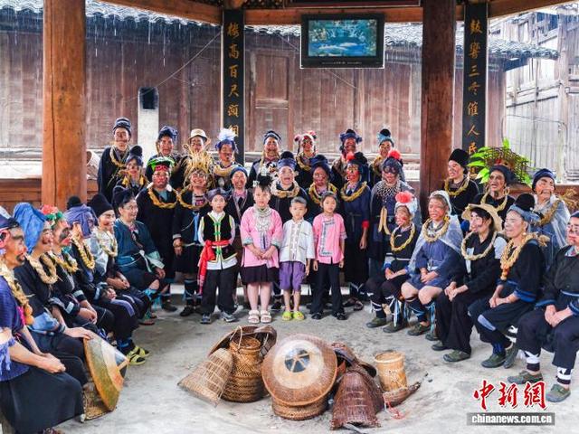 图为“关秧门”民俗活动现场。尹刚 摄