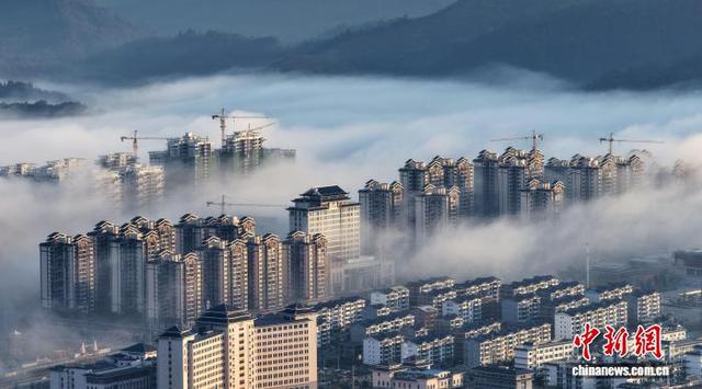 图为三江侗族自治县云海美景。龚普康 摄