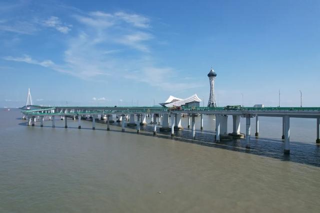 杭州湾跨海大桥。来源：宁波市杭州湾大桥发展有限公司