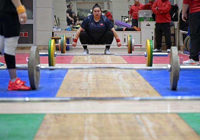 1月23日，李雯雯在训练中。新华社记者 侯昭康 摄