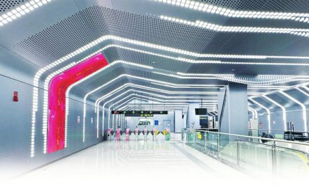 成都地铁30号线一期金融城北站。成都轨道集团供图