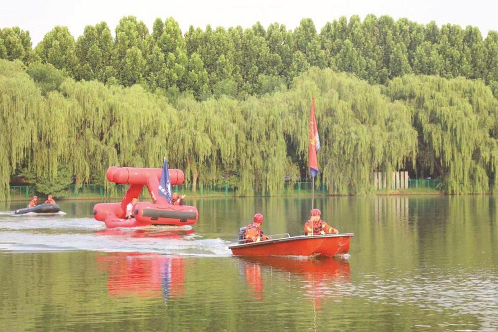 图为临漳县2026年防汛抗洪抢险演练现场。 陈明雨 摄
