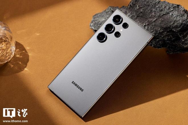 上图为 Galaxy S24 Ultra