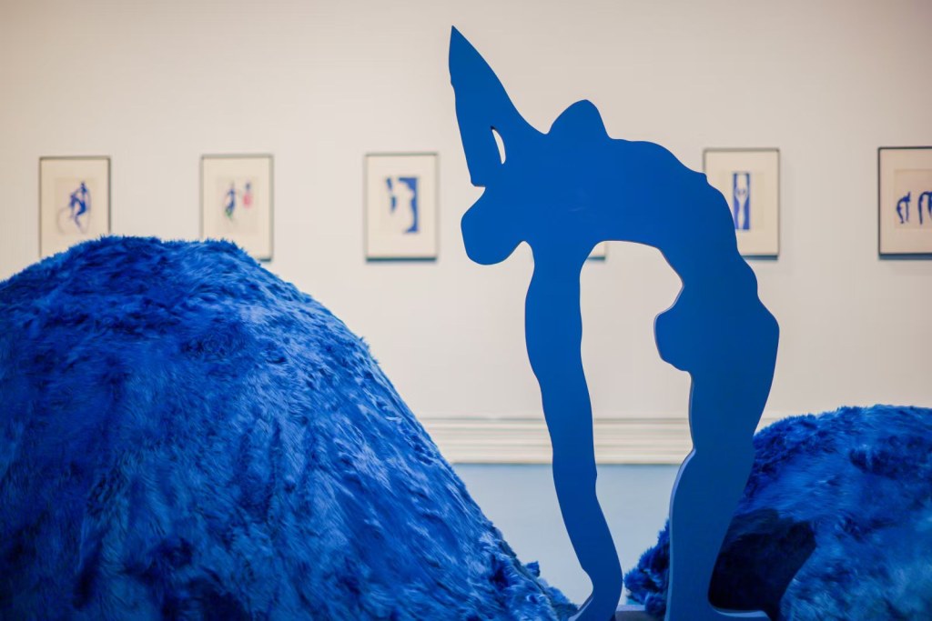 展览现场装置与版画作品