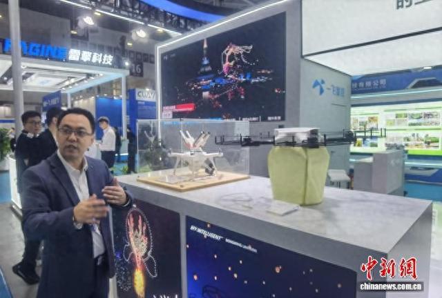 高新企业参展。记者 索有为 摄