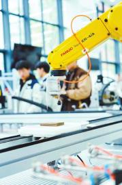 　　西部首个具身智能机器人全场景赋能中心在成华正式启动运营。