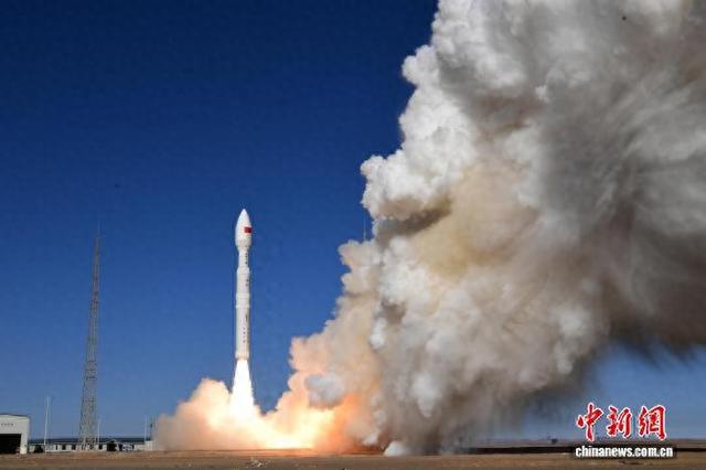 11月9日，力箭一号遥九运载火箭在东风商业航天创新试验区成功发射。汪江波 摄