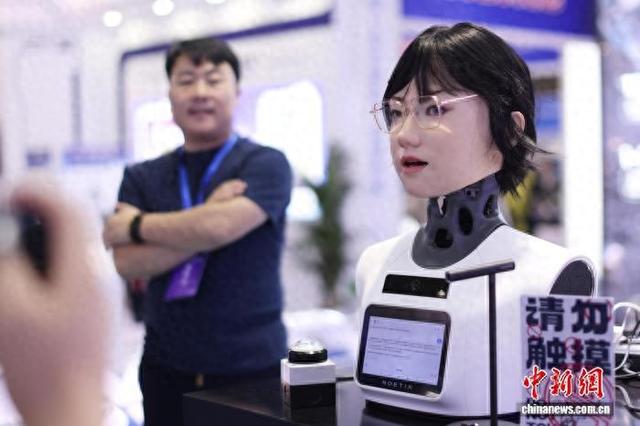 11月27日，世界智能制造博览会在南京开展。中新网记者 泱波 摄