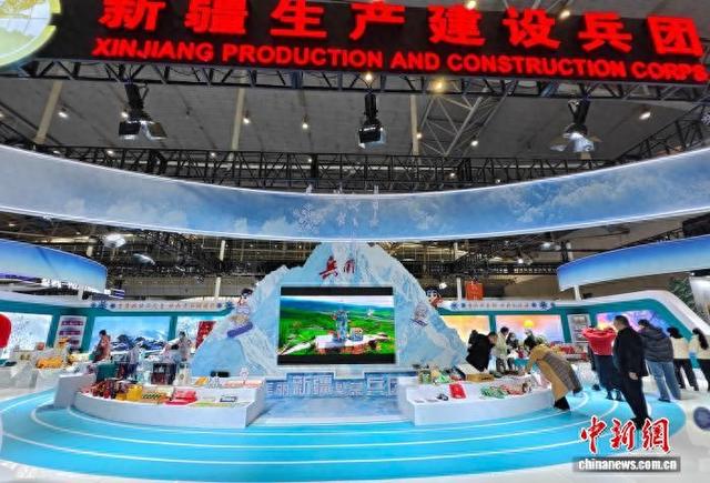 新疆生产建设兵团展馆。史玉江 摄