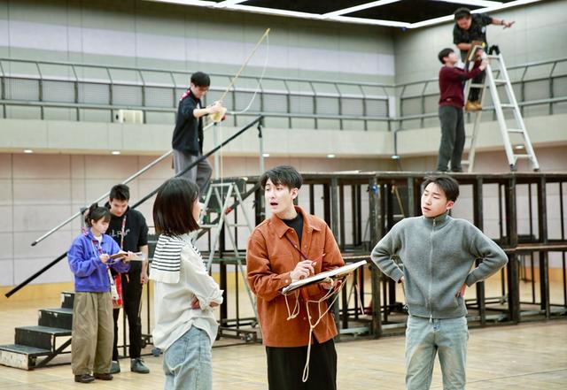 话剧《雨燕》正在排练。北京日报客户端记者 方非摄