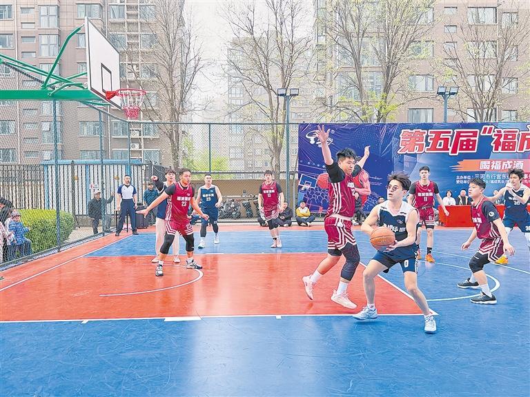 篮球比赛现场。本报通讯员 房璐 摄