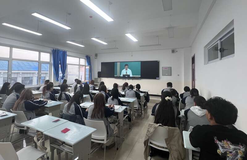 新疆天山职业技术大学课堂。清华大学供图