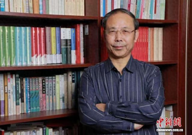 图为作家赵德发。 王琼 摄