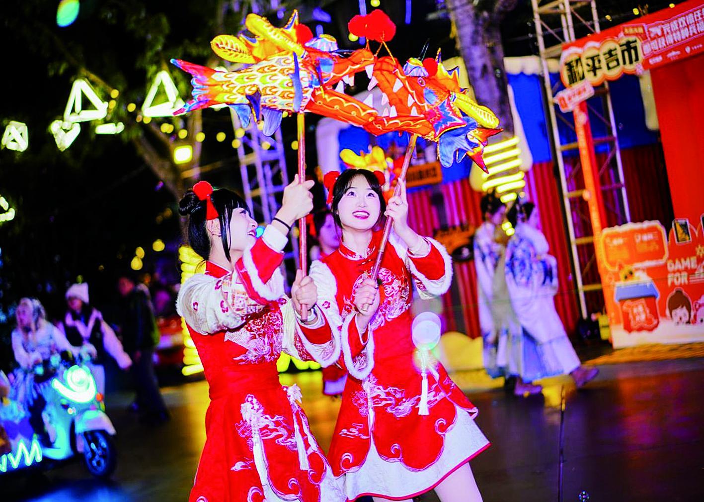 ▲重庆欢乐谷将举行新春大妙会元宵特别活动