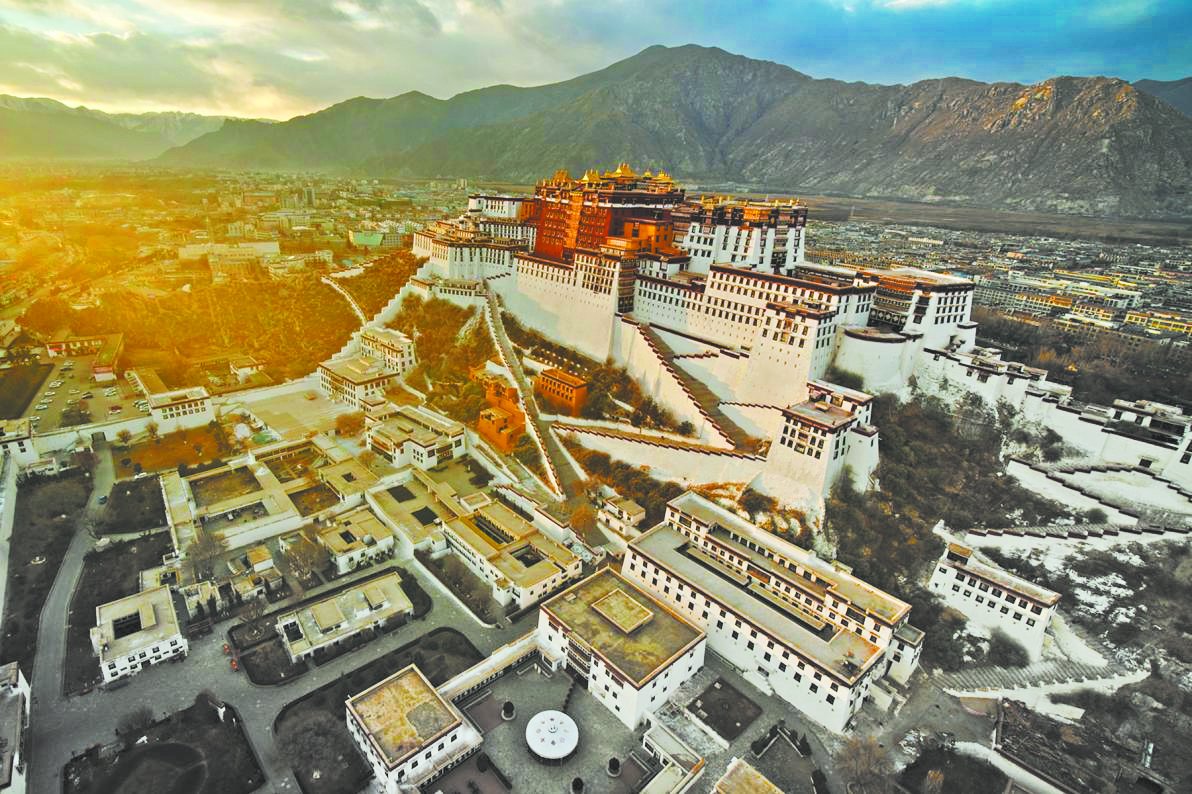 布达拉宫
