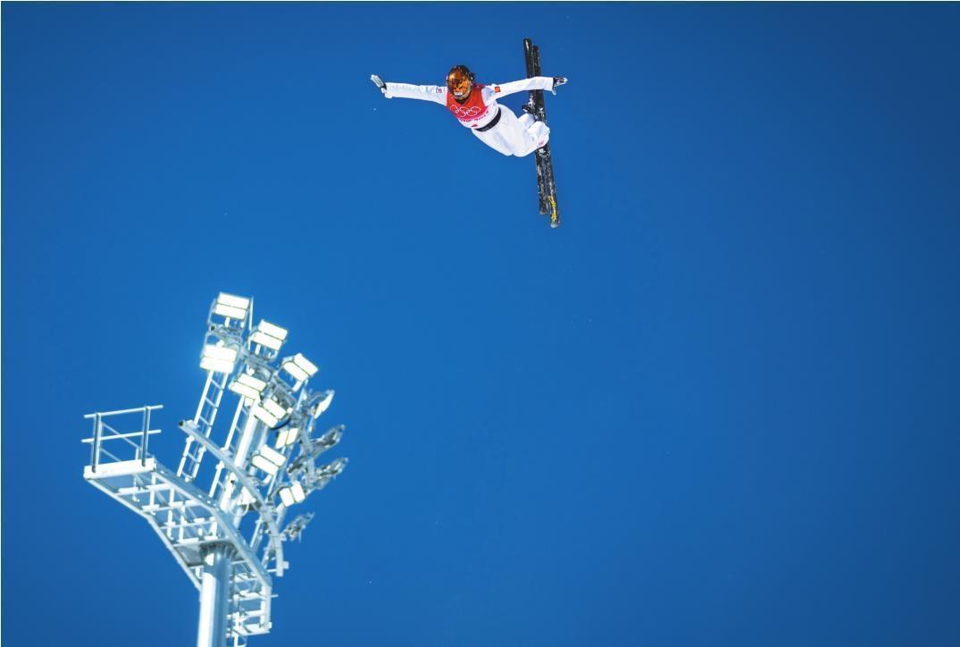 图为徐梦桃在北京冬奥会赛场上的精彩瞬间。 资料片