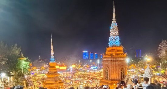 图5：景洪星光夜市