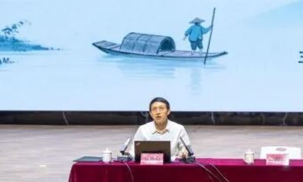 徐再刚讲授开班“第一课”