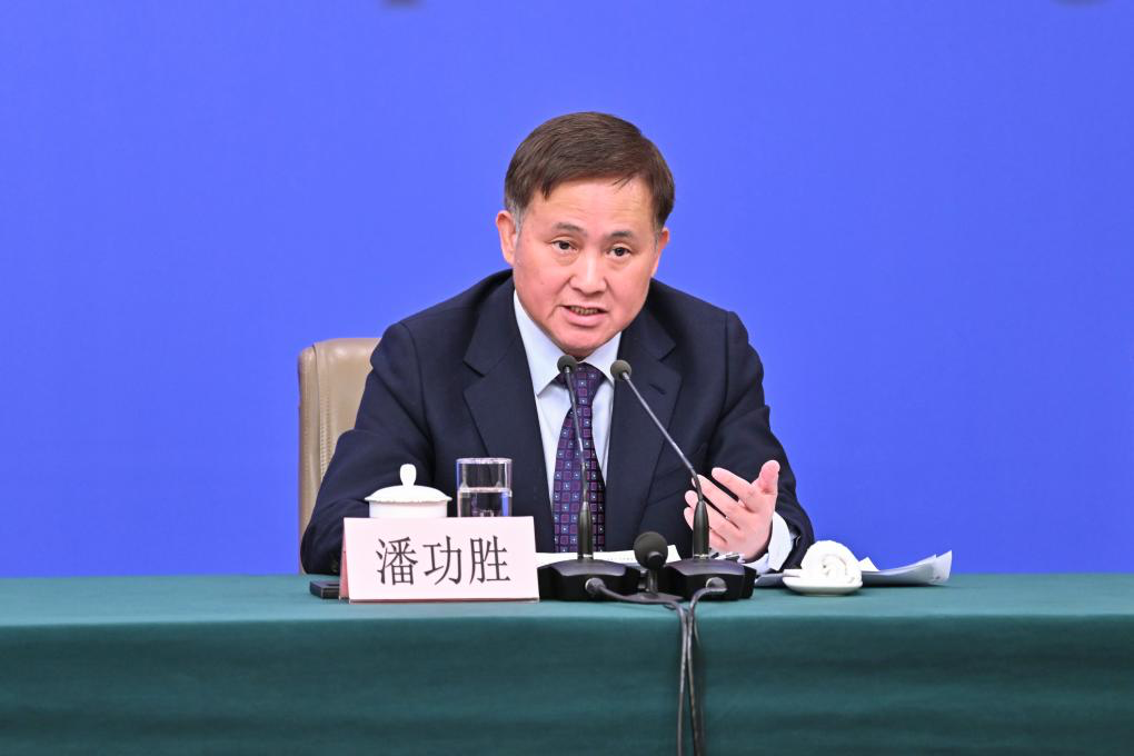 央行行长潘功胜 图源：新华社