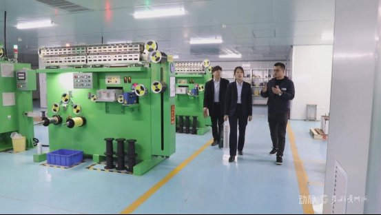 中央党校(国家行政学院)经济学教研部、财政金融教研室副主任教授蔡之兵