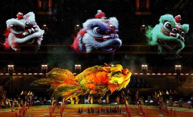 这是11月9日拍摄的第十五届全国运动会开幕式现场表演。新华社记者 卢汉欣 摄