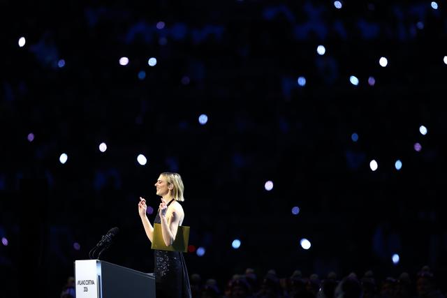 2月6日，演员在开幕式现场表演。新华社记者 李明 摄