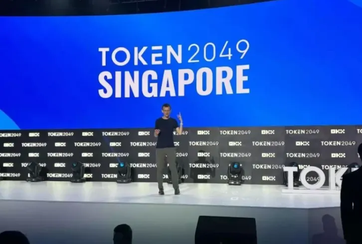 V 神在 Token2049 上演讲，这是一次加密货币与区块链盛会