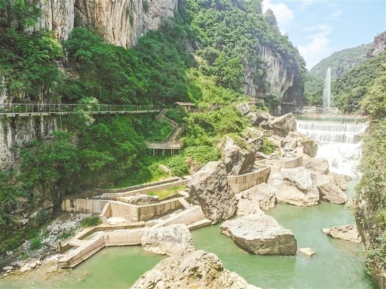 毕节市大方瓜仲河电站仿自然鱼道。 （贵州水利院供图）