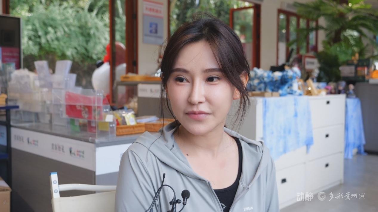 成都游客 张筑馨