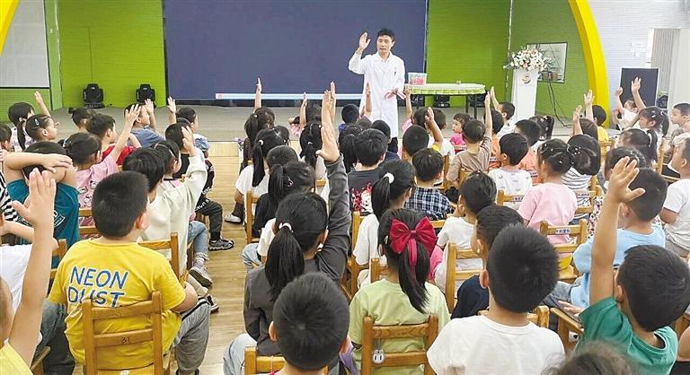 图为活动现场。 本报记者 马颖劼 摄