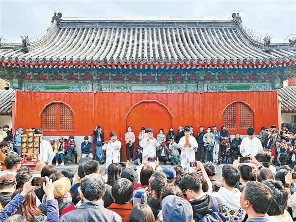智化寺京音乐展演。 本报记者 金瑶摄